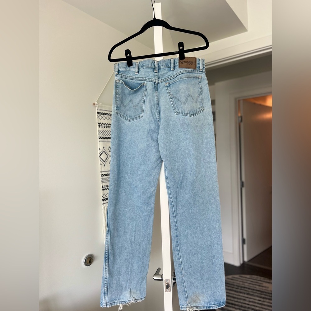Vintage Wrangler Women's Light Wash Denim Jeans- Size 32 - Picture 4 of 5